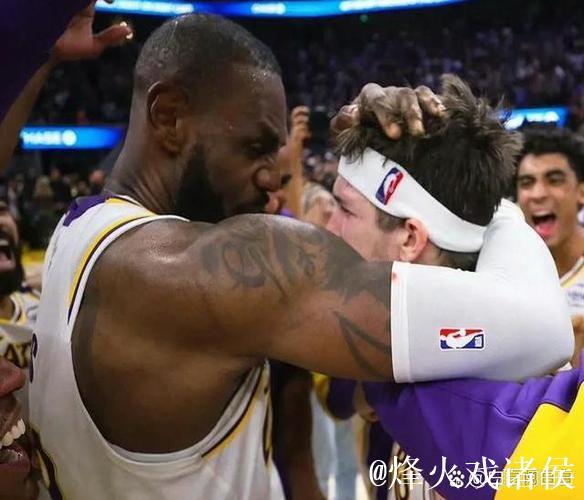 浓眉36+15+8里夫斯26+16 湖人横扫国王致其6连败 浓眉36+15+8里夫斯26+16 湖人横扫国王致其6连败