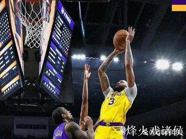 浓眉36+15+8里夫斯26+16 湖人横扫国王致其6连败 浓眉36+15+8里夫斯26+16 湖人横扫国王致其6连败